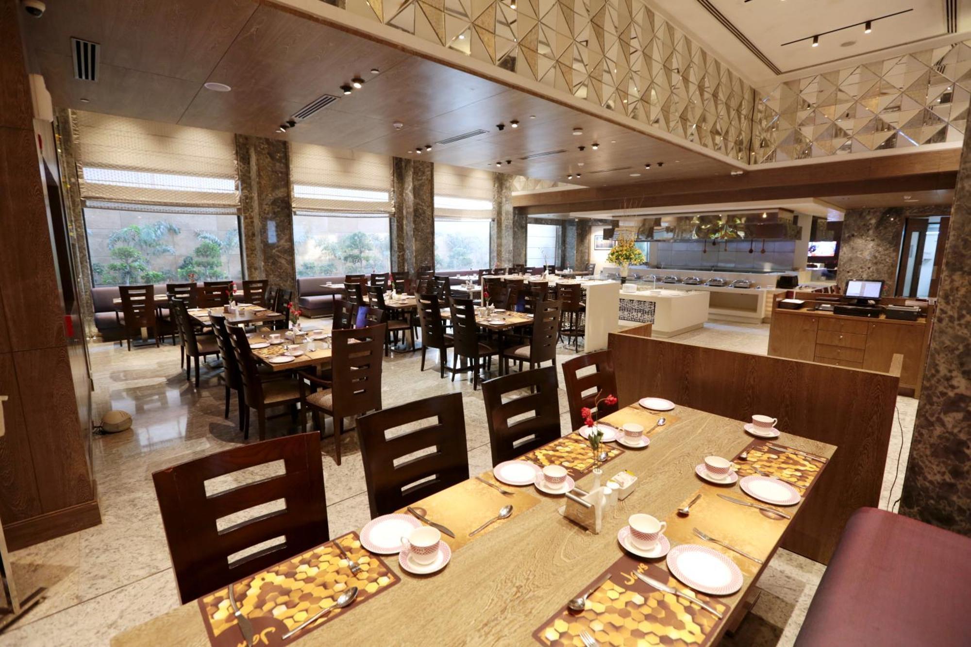 Hotel Madin Varanasi Eksteriør bilde